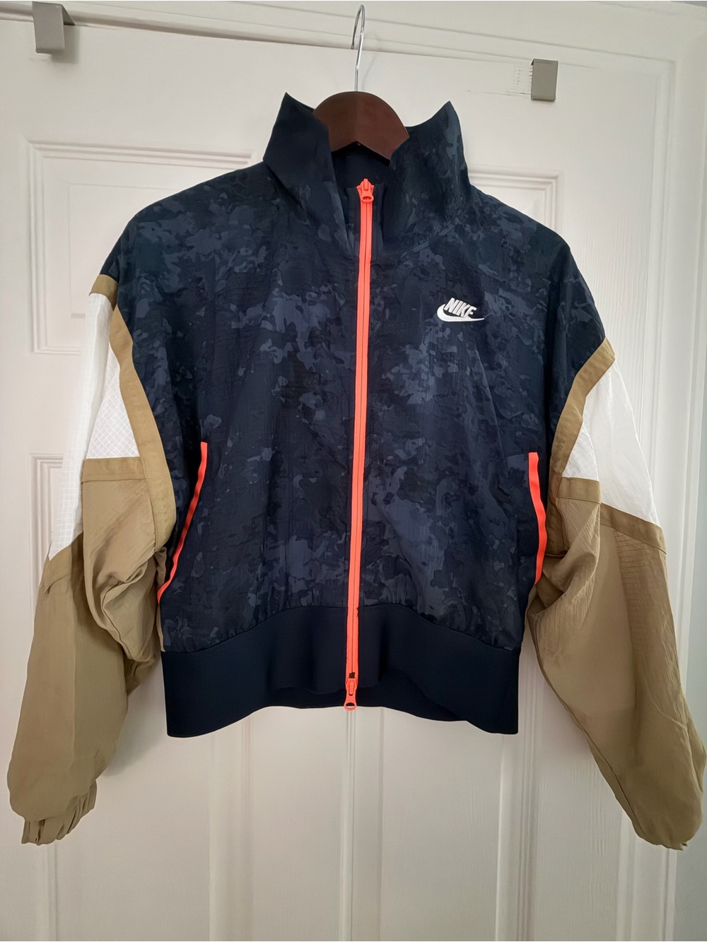 Nike navy blue Camo Jacket / windbreaker with Tan Sleeves & Neon Orange Trim